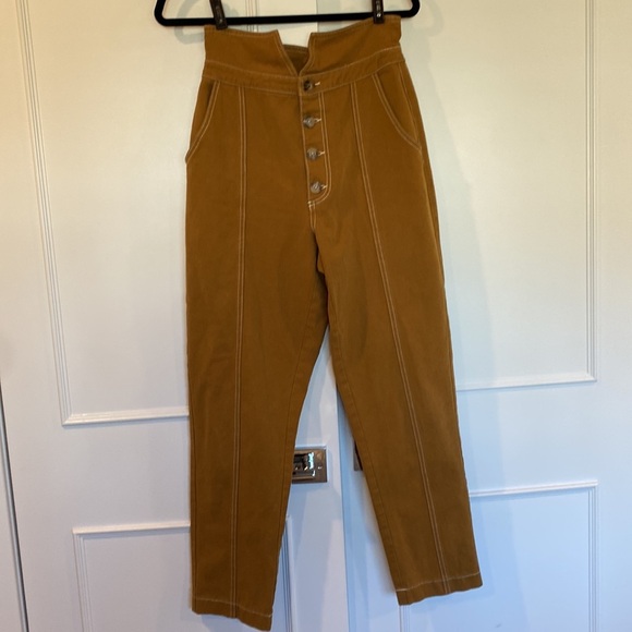 MINKPINK Fold-Over High Waisted Gold Ankle Pants Size 4 - Picture 3 of 12